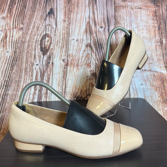 Clarks Unstructured Speckled Capped Toe Flats Womens Sz 8W - Picture 1 of 10